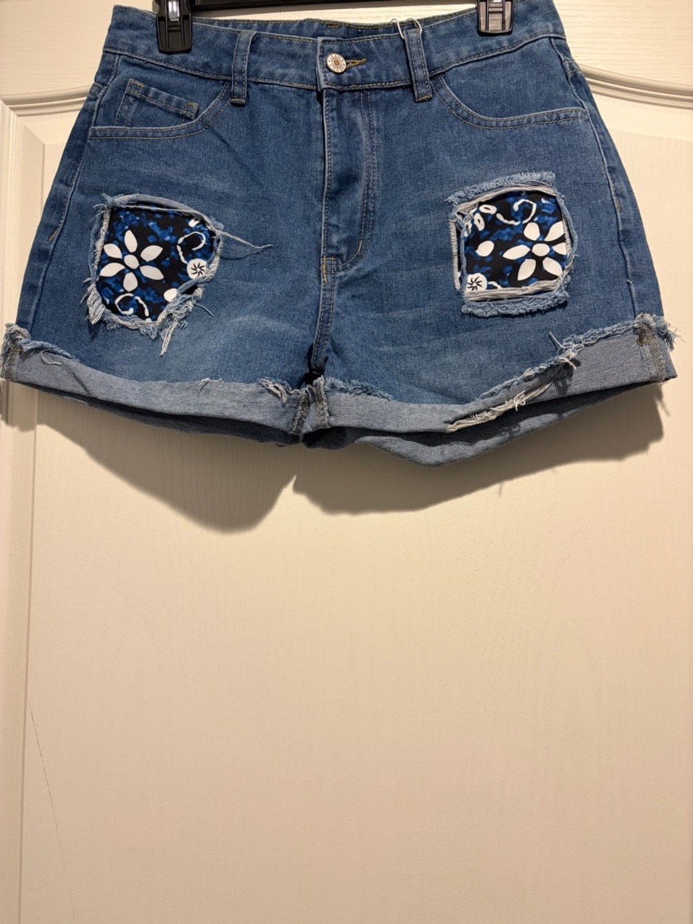 SHEIN Blue Distressed Denim Shorts with Floral Patch